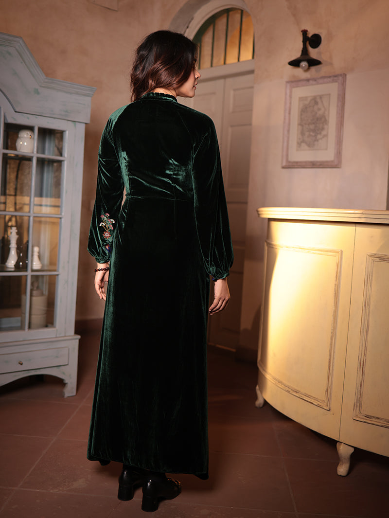 VEENA LONG DRESS WITH SMALL FLOWER DETAILS