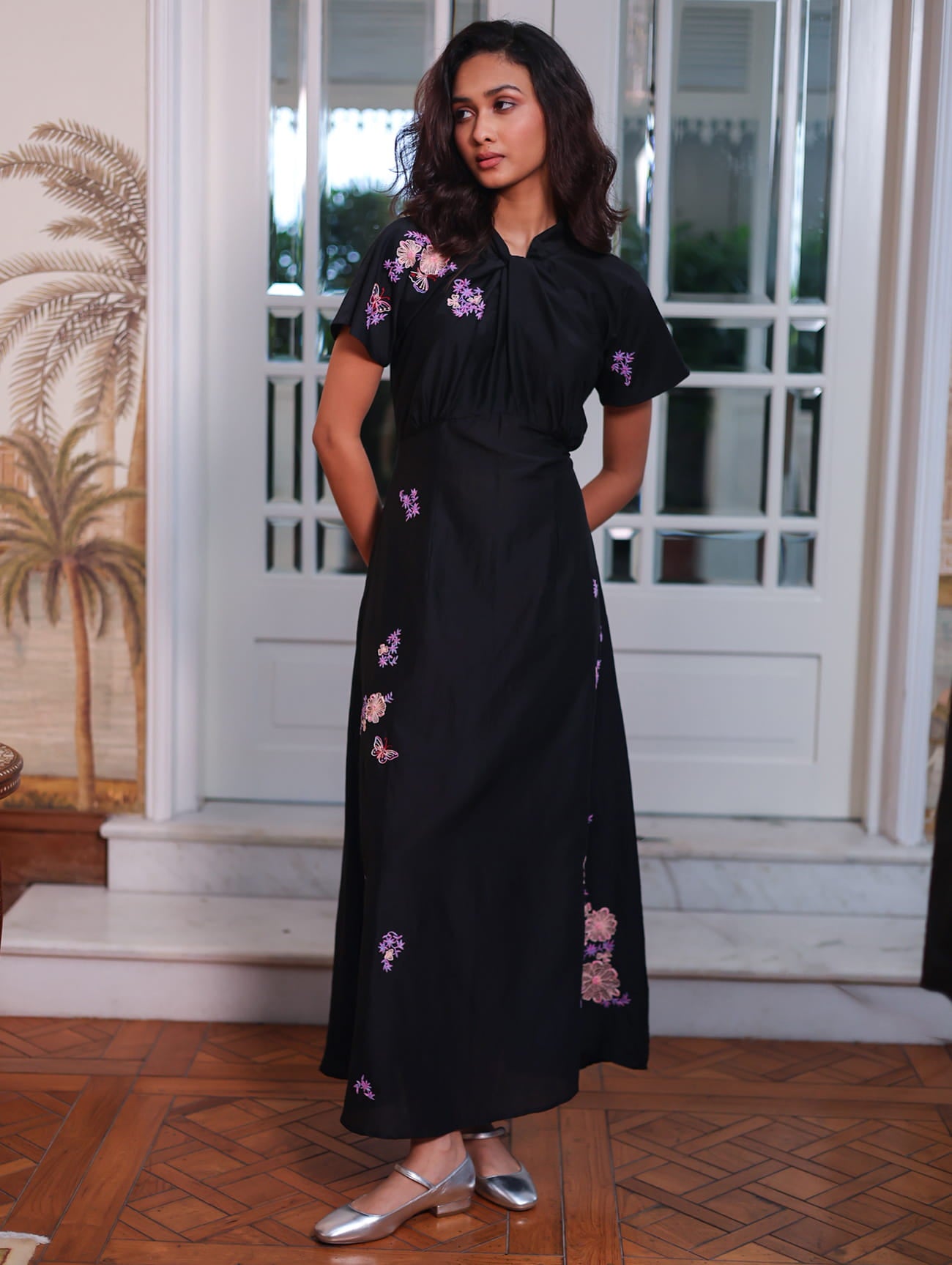 DEVI DRESS SNOW LILY EMBROIDERY