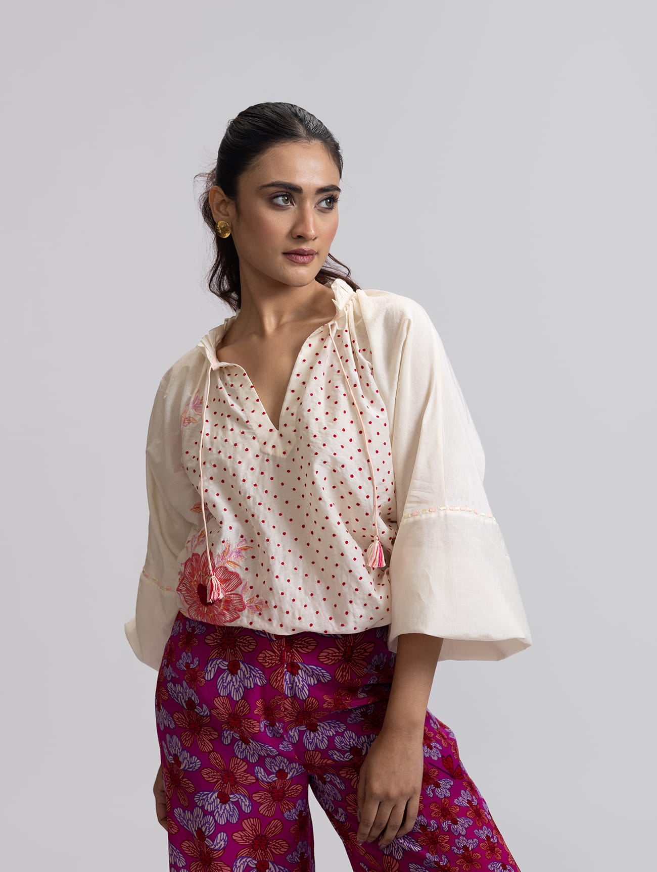 KAYA BLOUSE GLOBE LILY EMBROIDERY