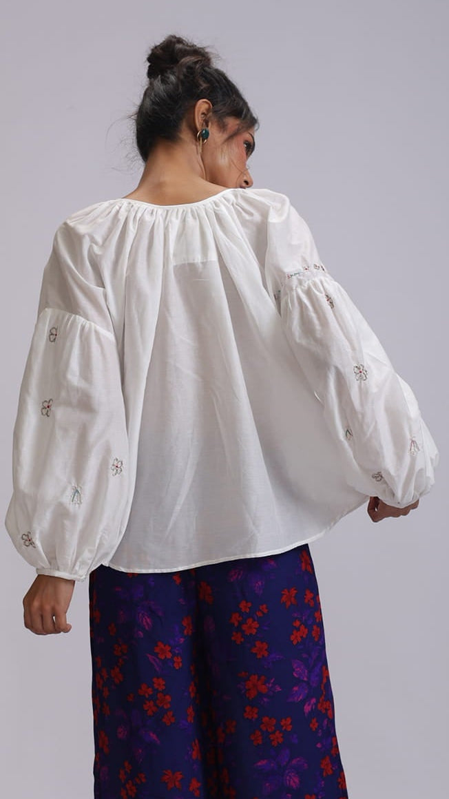 IRMA BLOUSE DEER EMBROIDERY