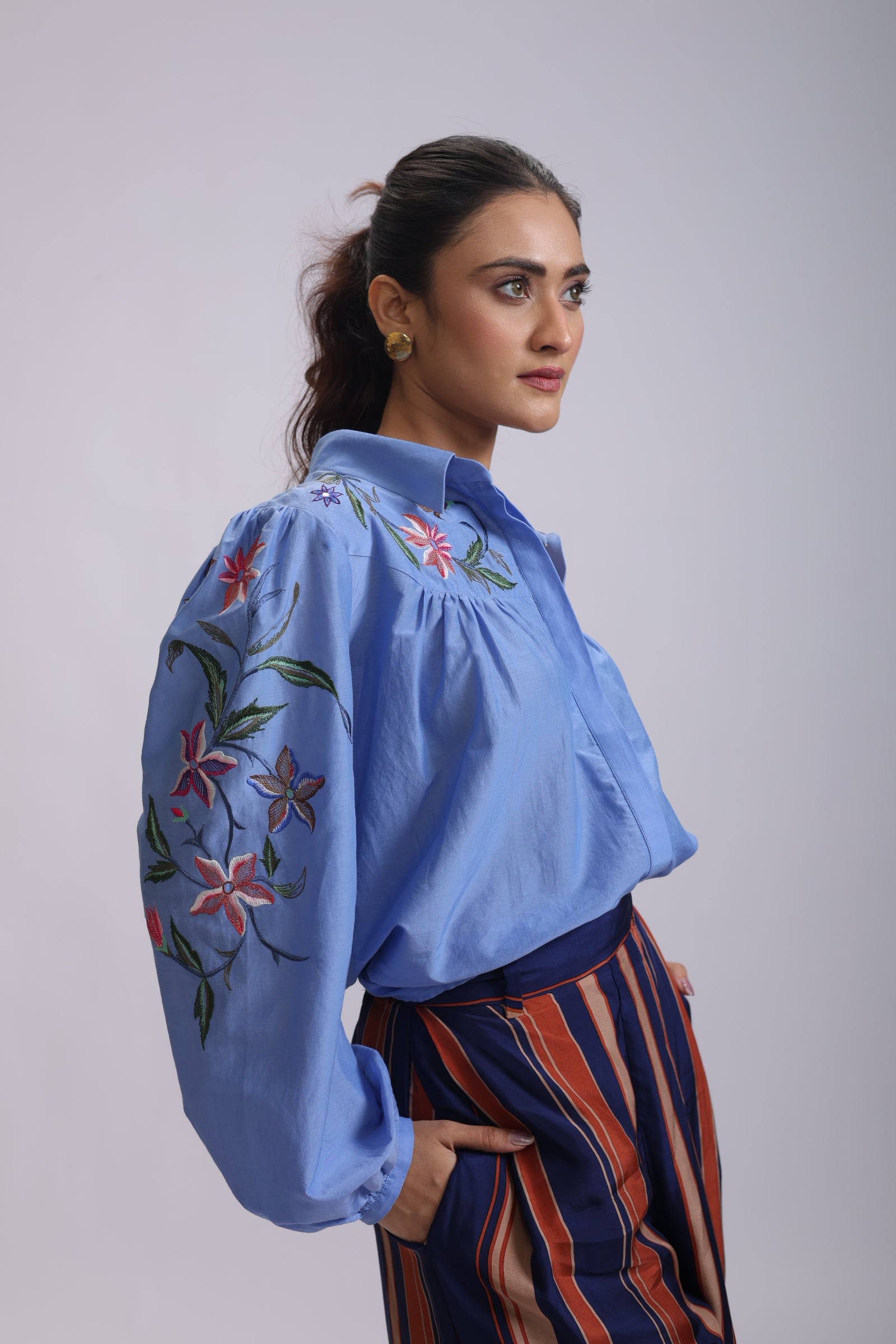 BIYANKA BLOUSE PANORAMA FLOWER EMBROIDERY