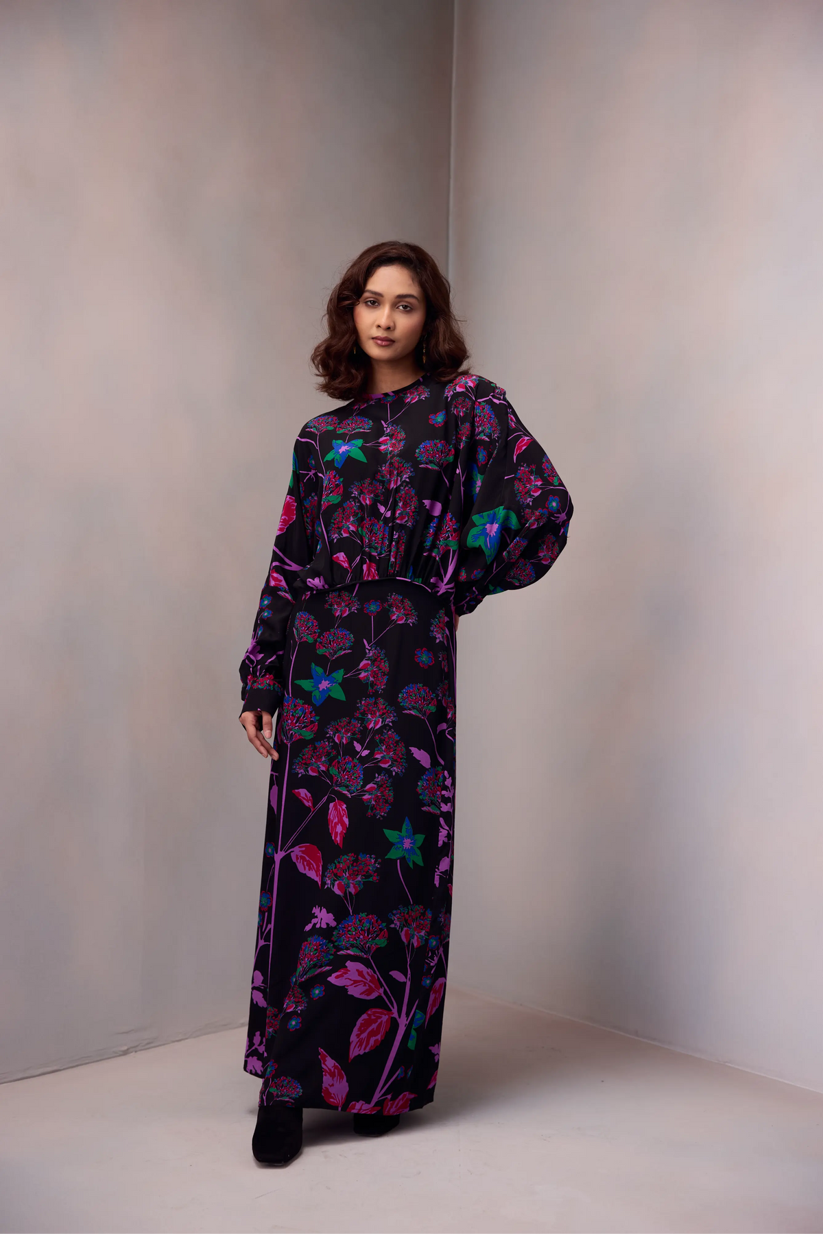 Monique Dress Long in Printed Silk