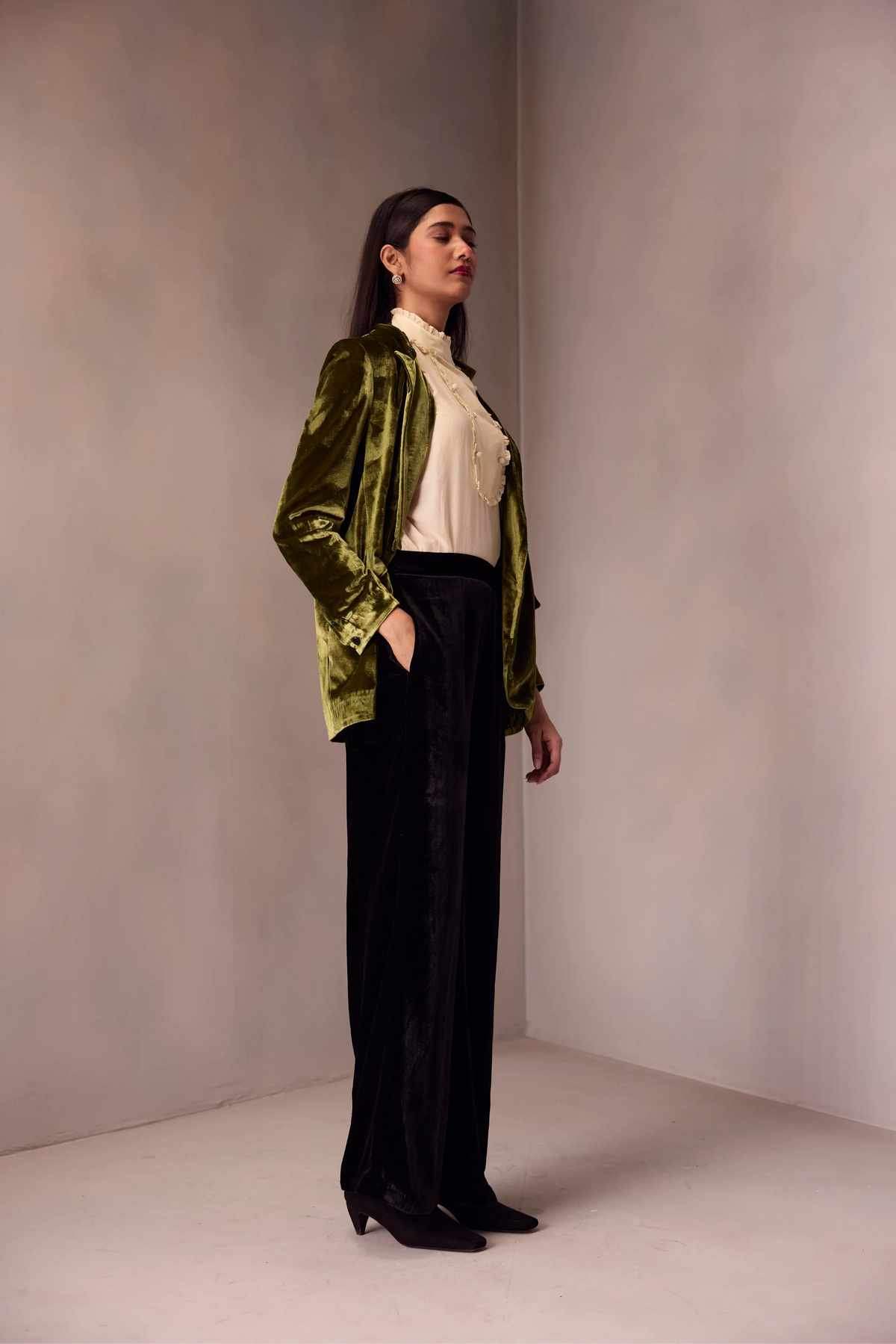 Jasmine Blazer With Brooches Emb.