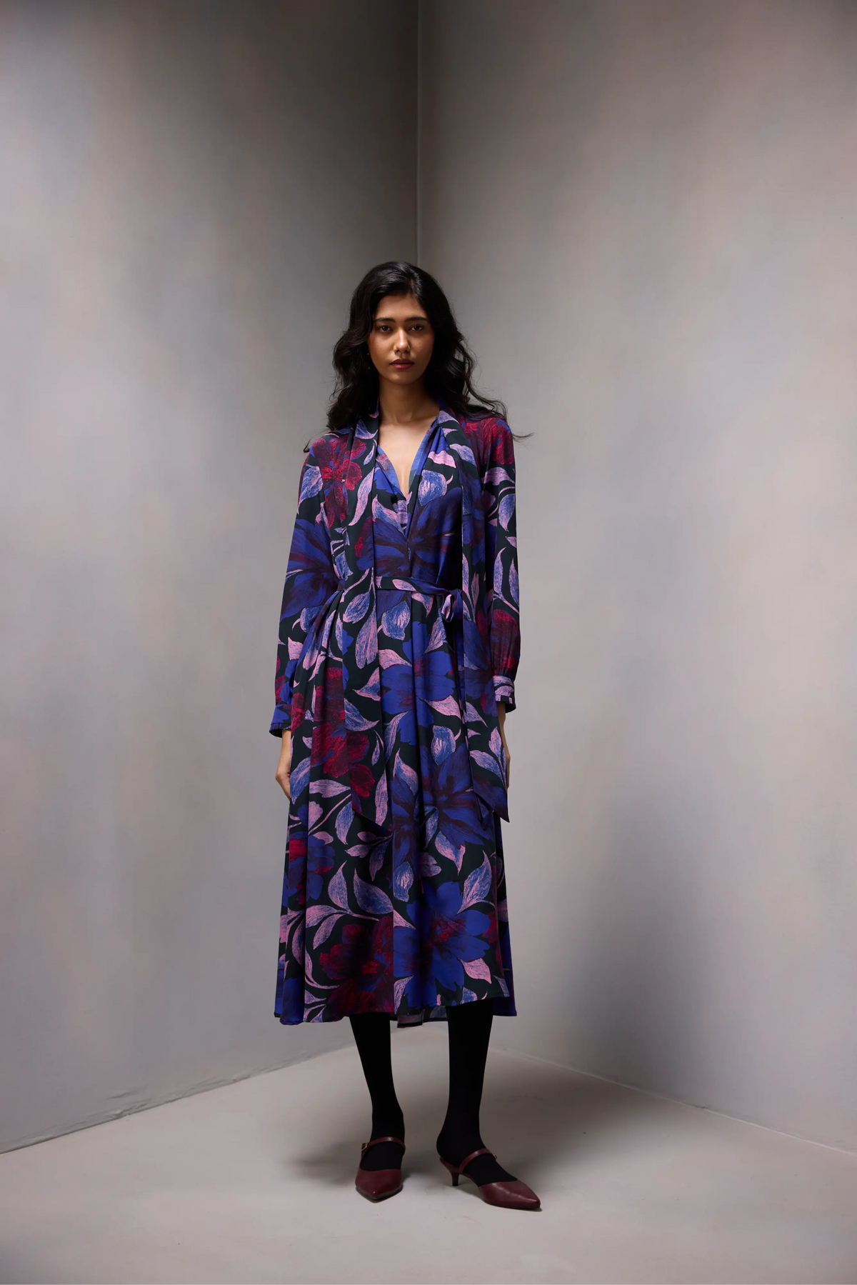 Lisa Tie Dress Printed