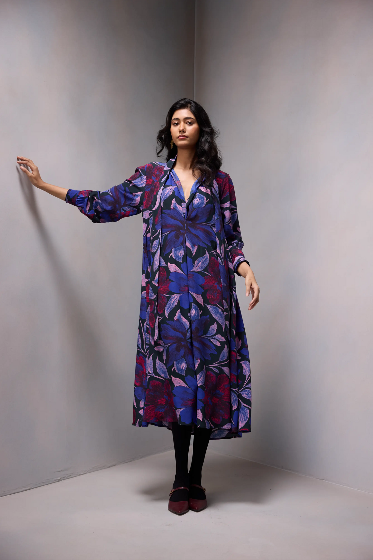 Lisa Tie Dress Printed