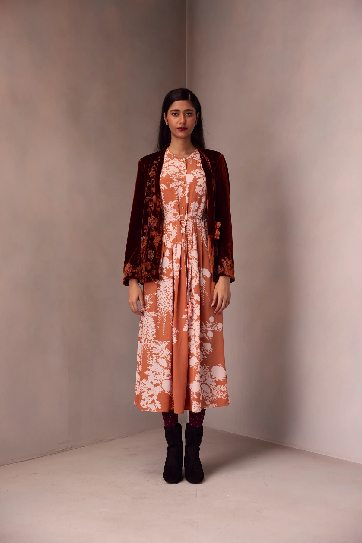 Shasha Blazer In Silk Velvet With Healing Embroidery