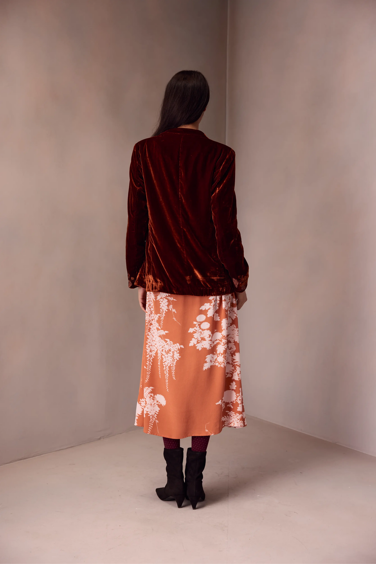Shasha Blazer In Silk Velvet With Healing Embroidery