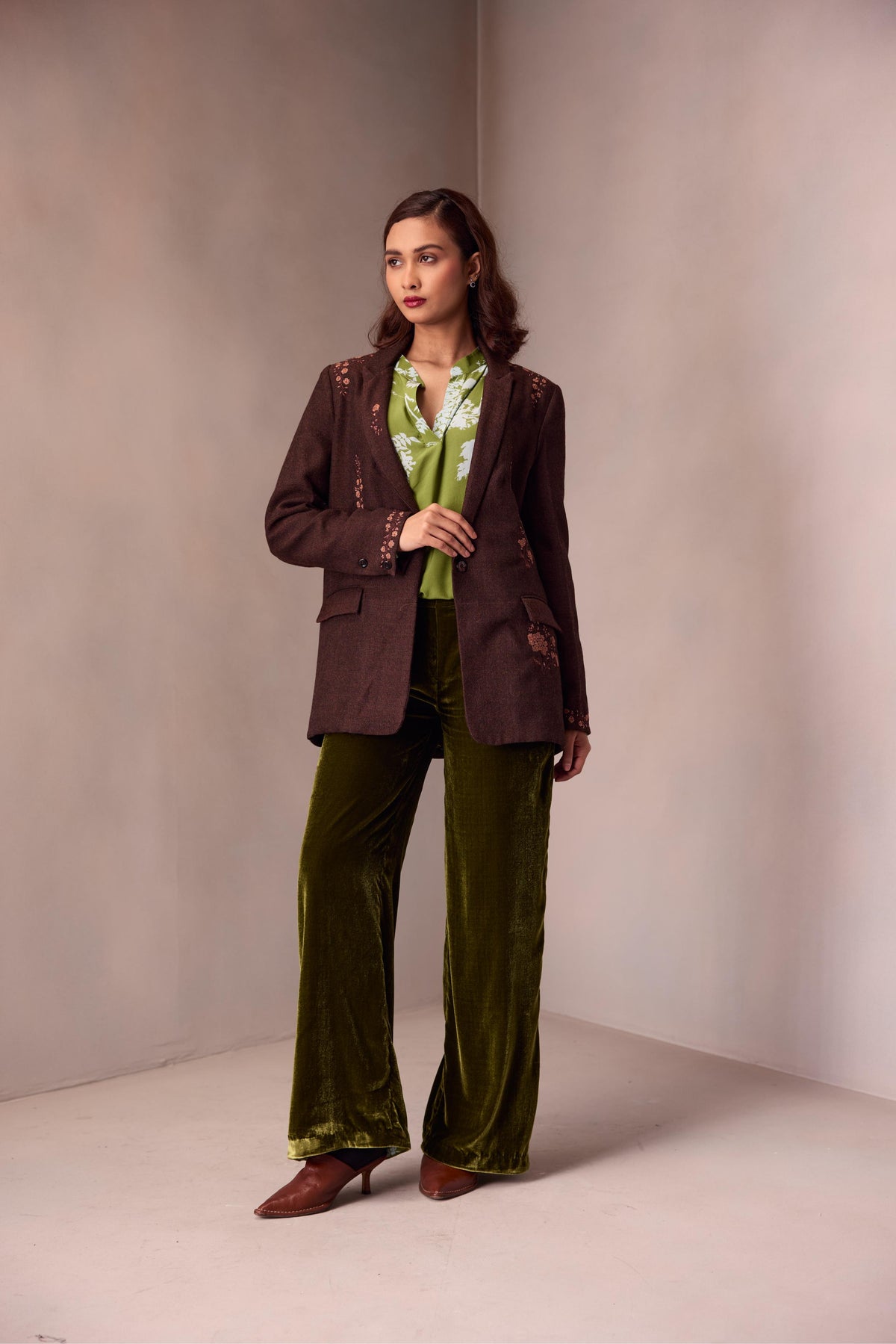 Jasmine Blazer In Merino Wool With Cashmere Hand Embroidery
