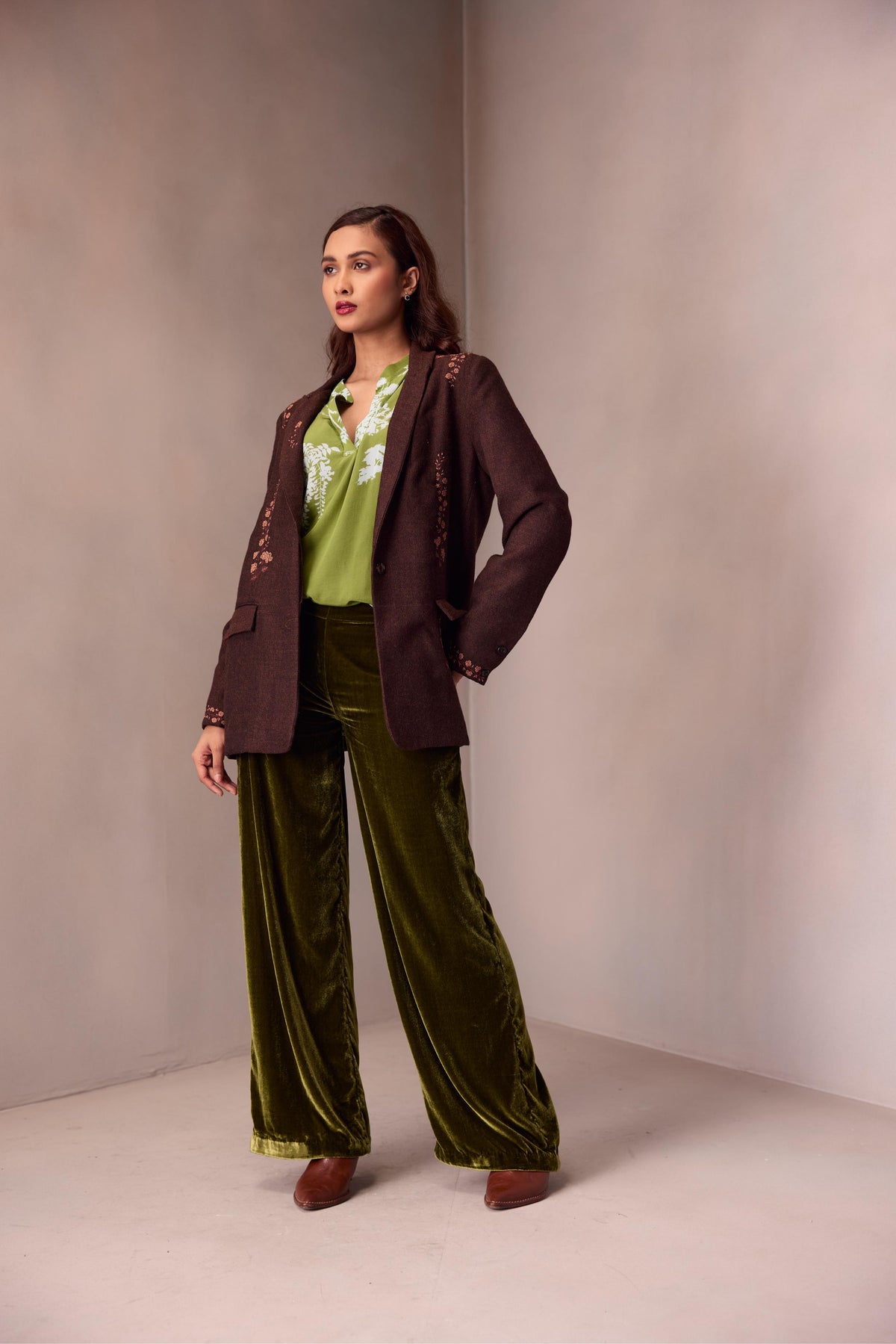 Jasmine Blazer In Merino Wool With Cashmere Hand Embroidery