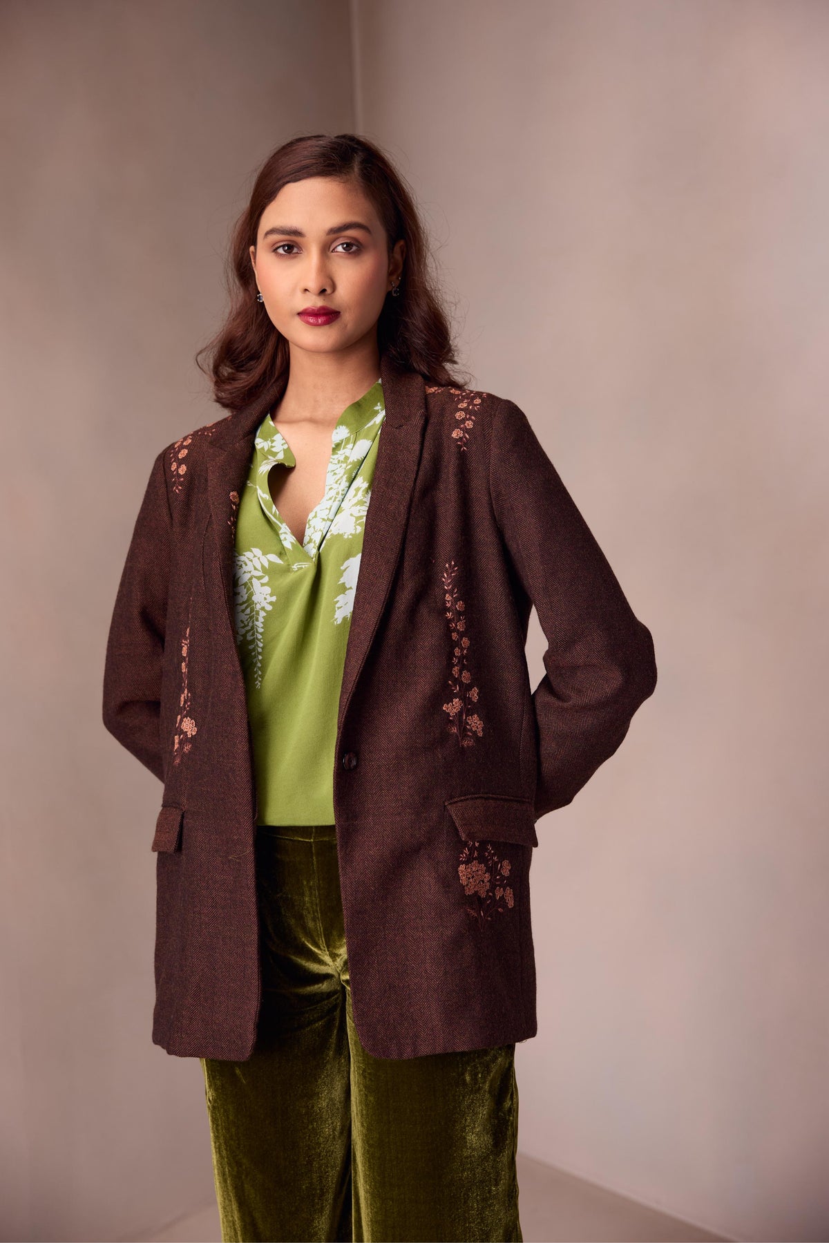 Jasmine Blazer In Merino Wool With Cashmere Hand Embroidery