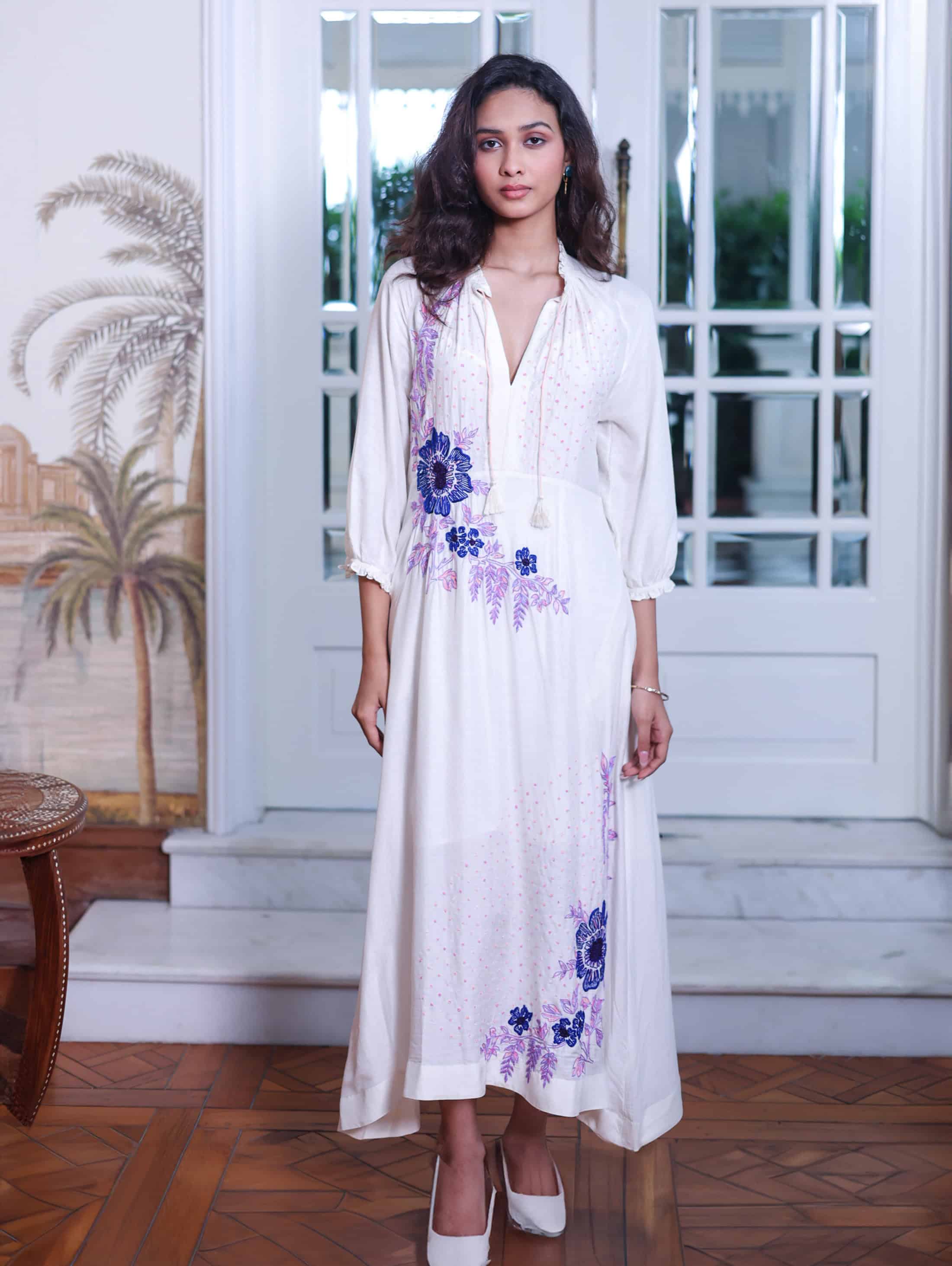 VEENA MIDI GLOBE LILI EMB COTTON SILK