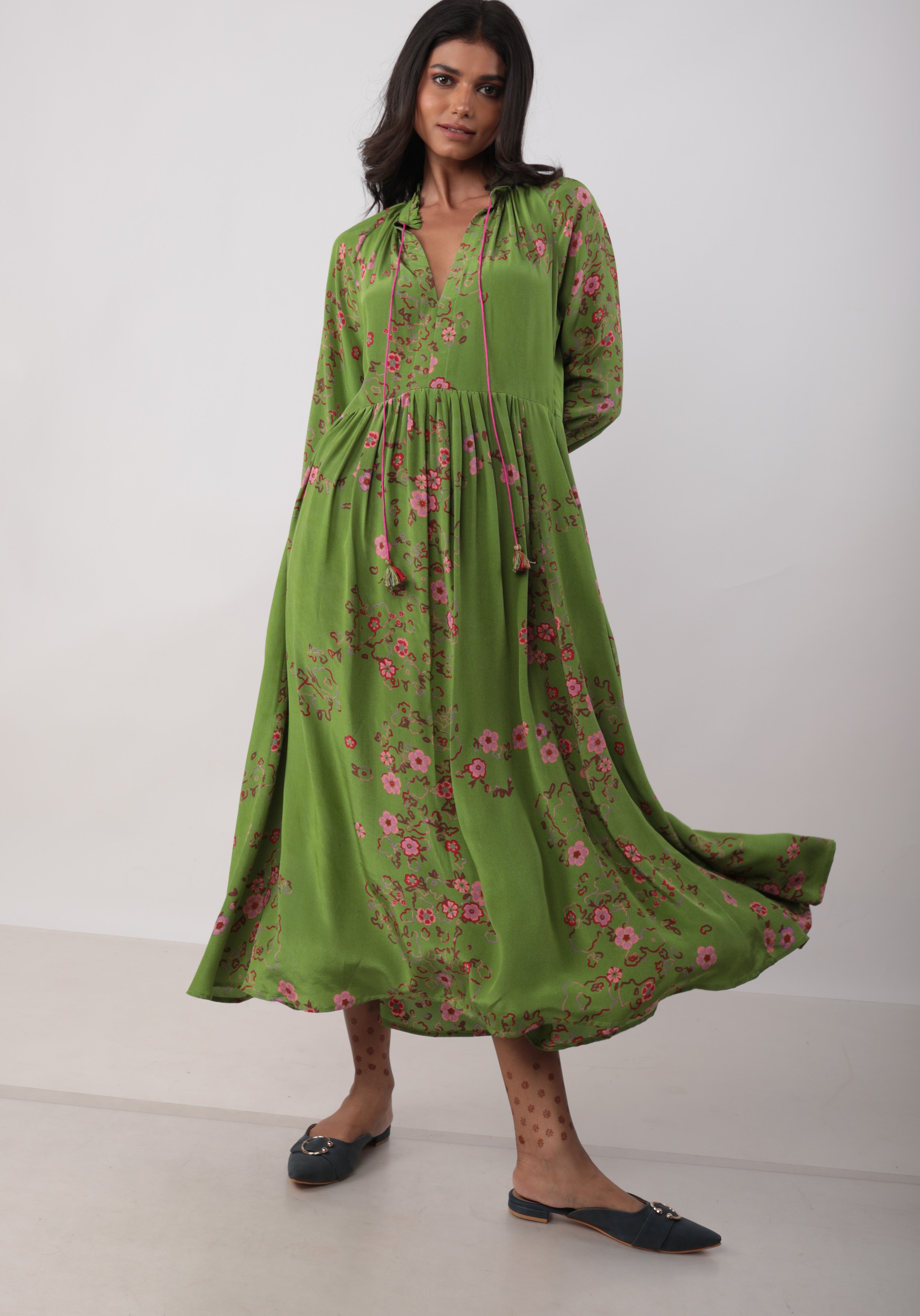 VEENA DRESS