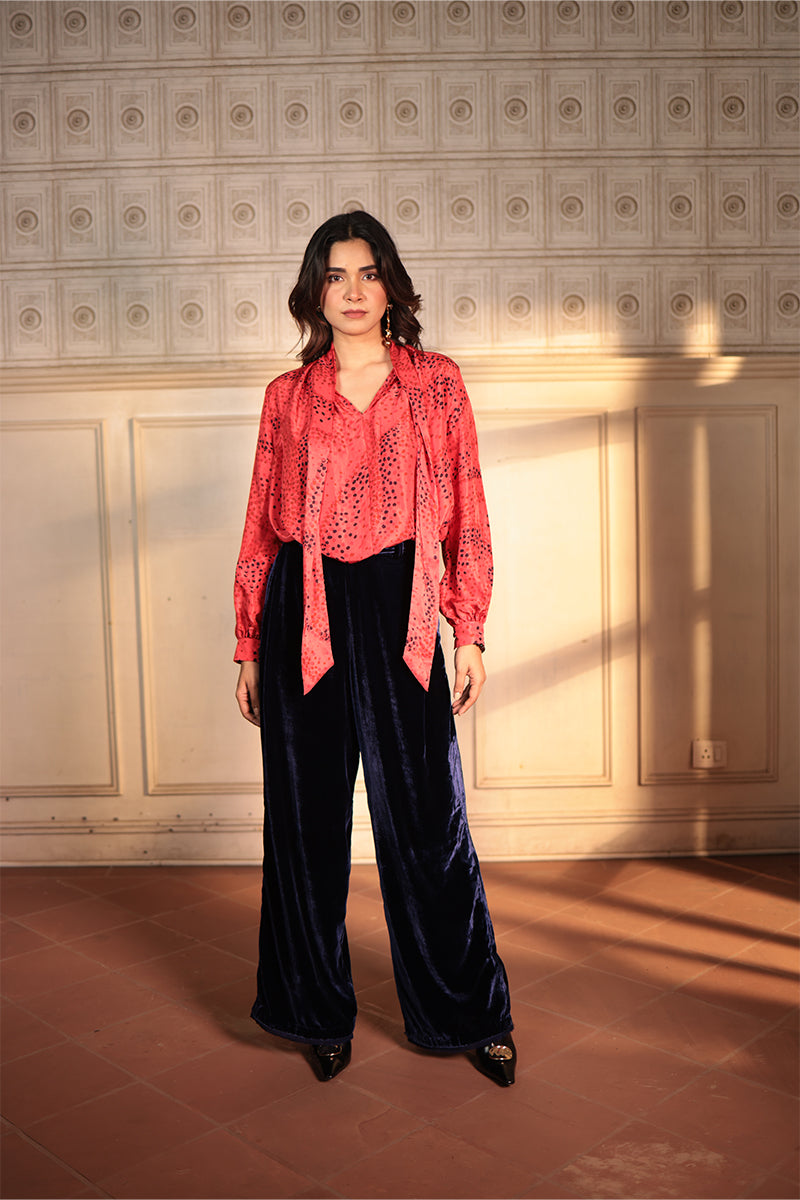 TIE BLOUSE SILK WITH LITTLE ROSE DETAIL