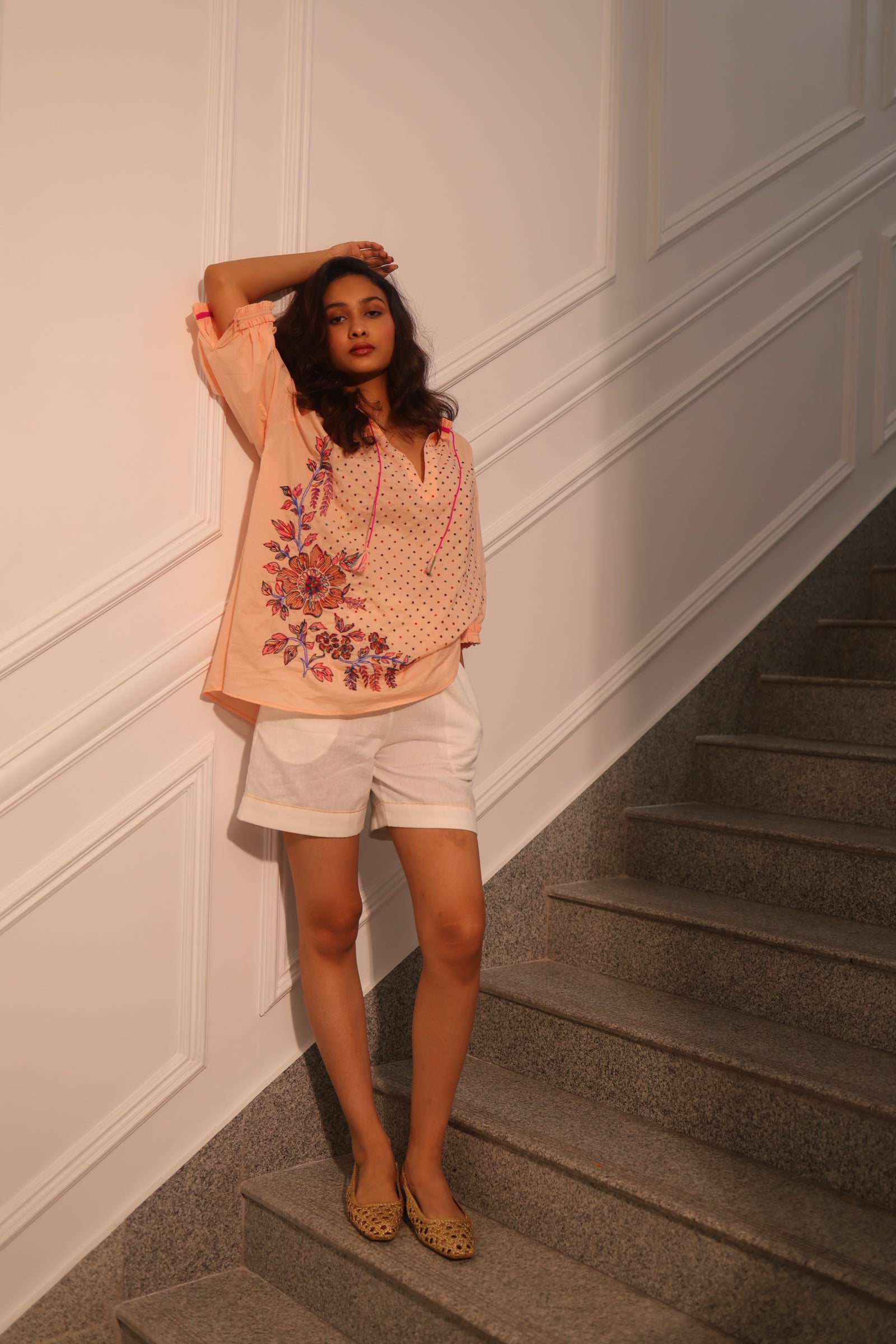 TULIP BLOUSE GLOBE LILY EMBROIDERY