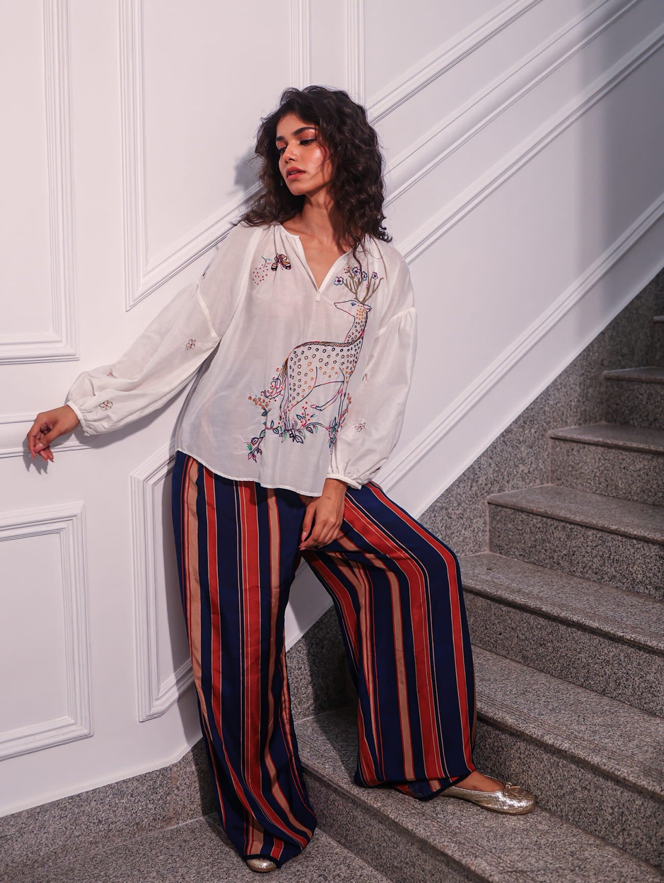 IRMA BLOUSE DEER EMBROIDERY