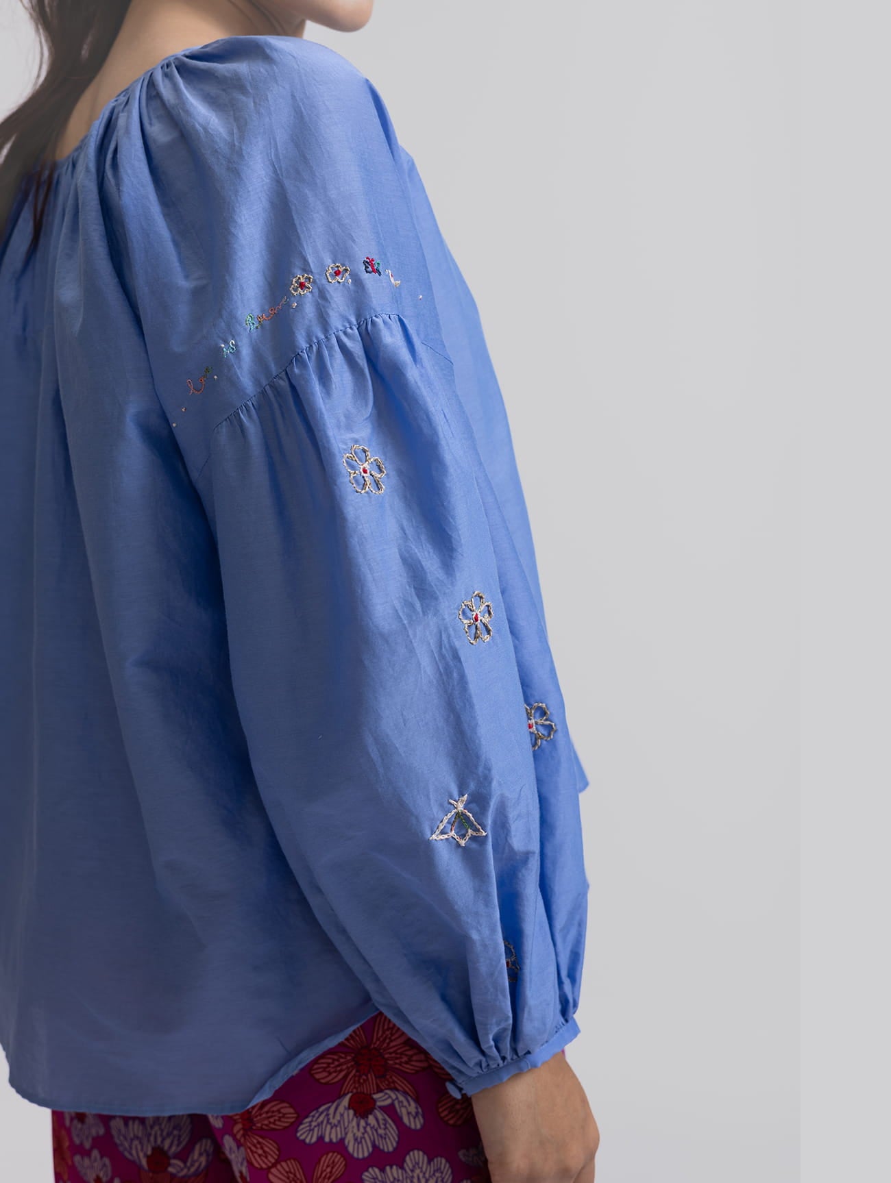 IRMA BLOUSE DEER EMBROIDERY