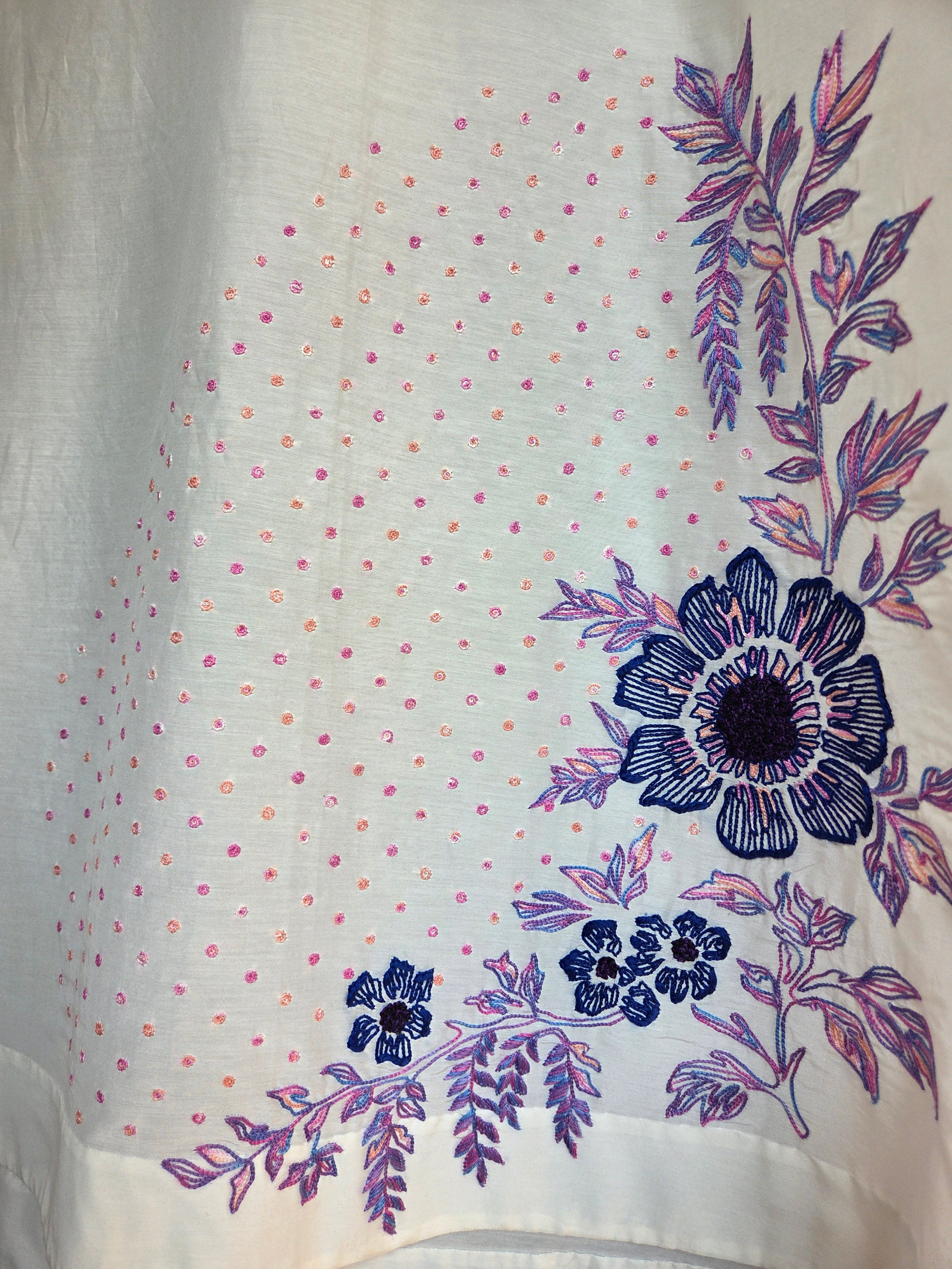 VEENA DRESS WITH GLOBE LILY EMBROIDERY