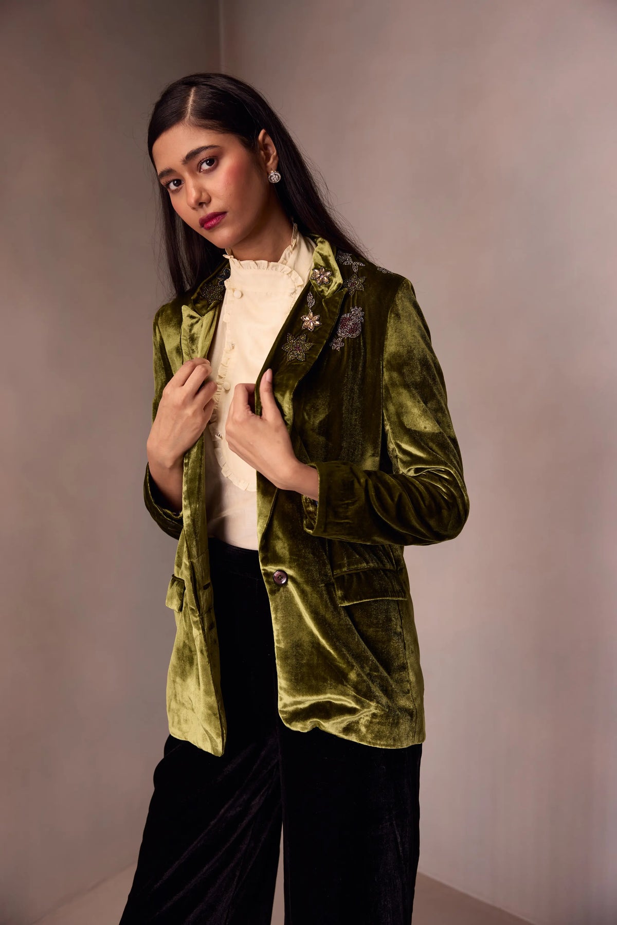 Jasmine Blazer With Brooches Emb.