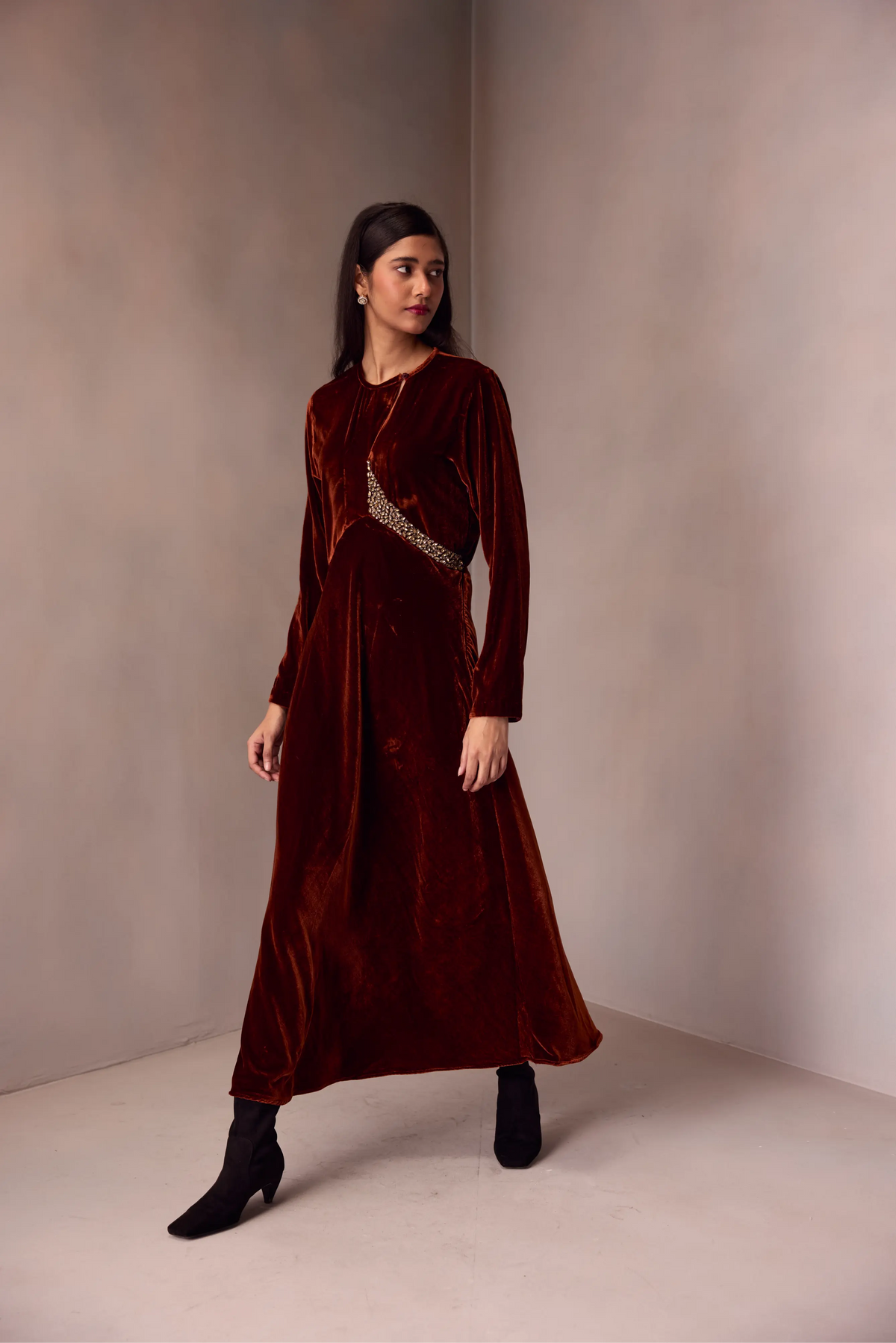Diagonal Neck Dress Evening In Silk Velvet With Waist Embroidery