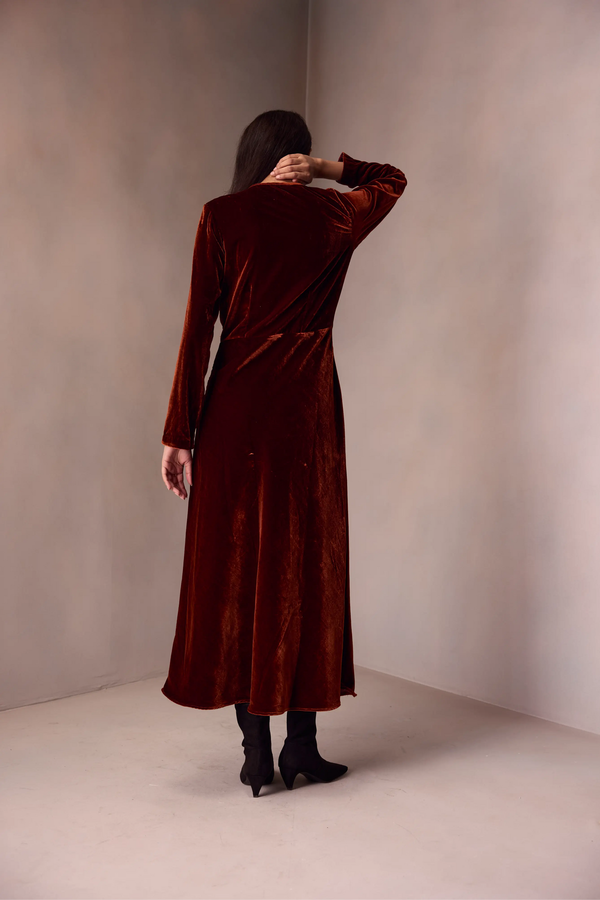 Diagonal Neck Dress Evening In Silk Velvet With Waist Embroidery