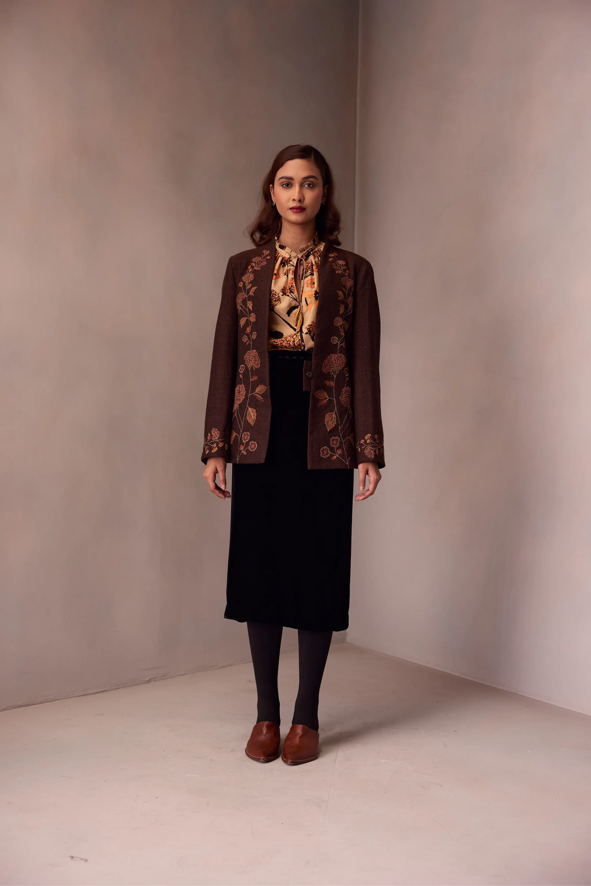 Shasha Blazer In Silk Velvet With Healing Embroidery