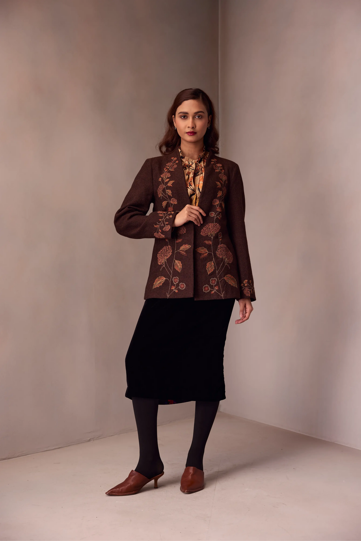 Shasha Blazer In Silk Velvet With Healing Embroidery