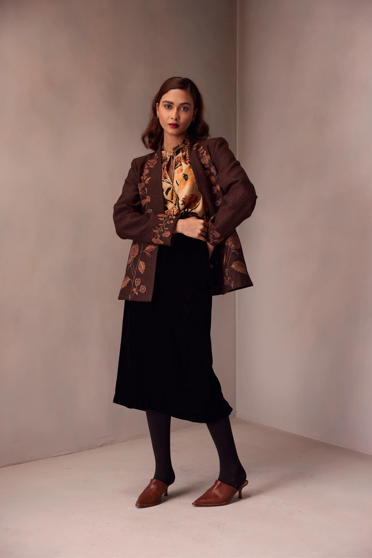 Shasha Blazer In Silk Velvet With Healing Embroidery