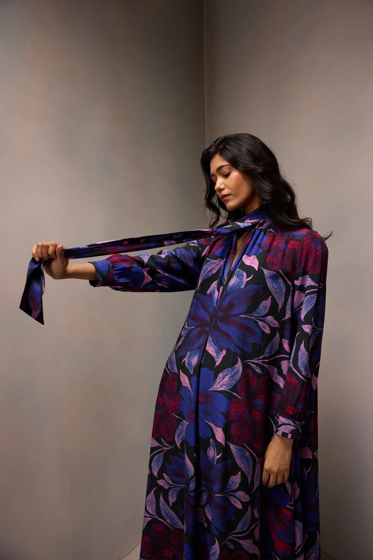 Lisa Tie Dress Printed