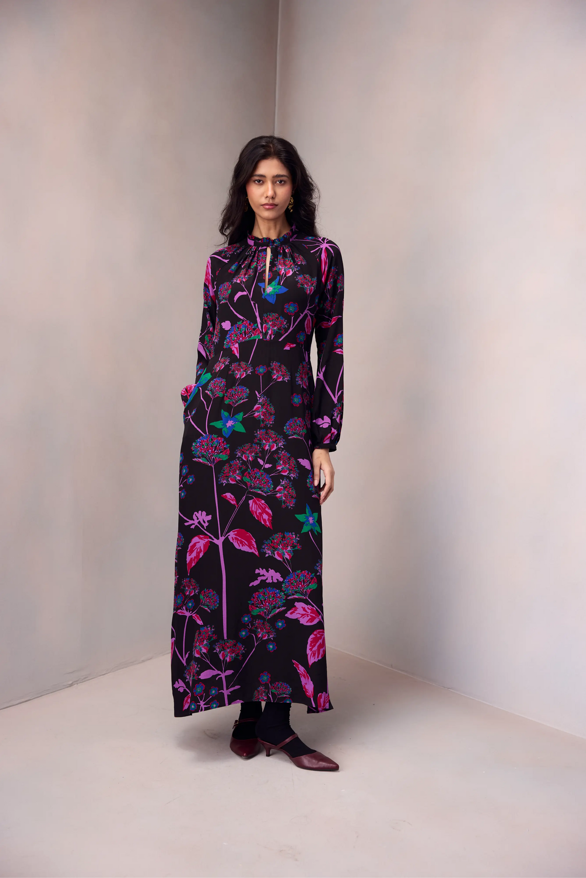 Veena Dress MIDI In Printed Silk
