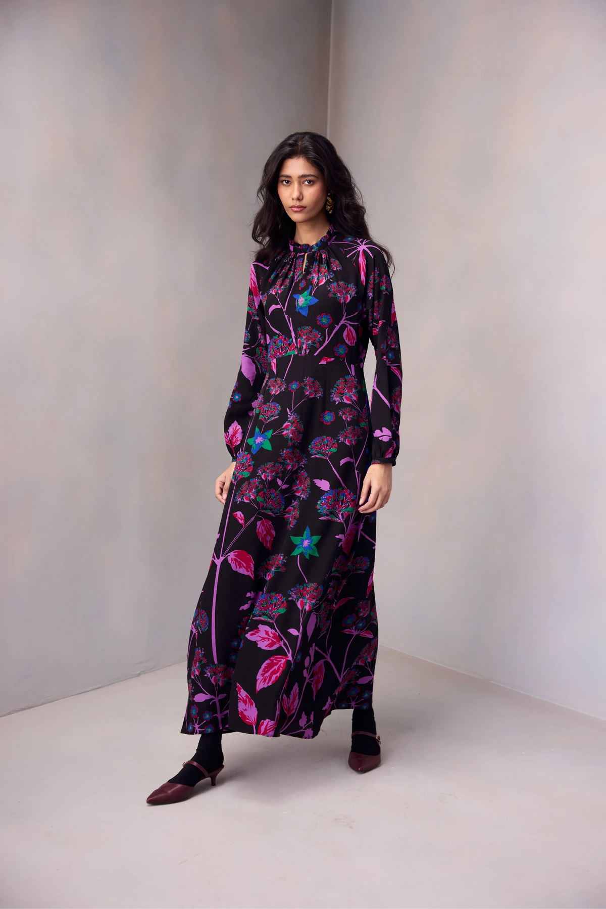 Veena Dress MIDI In Printed Silk