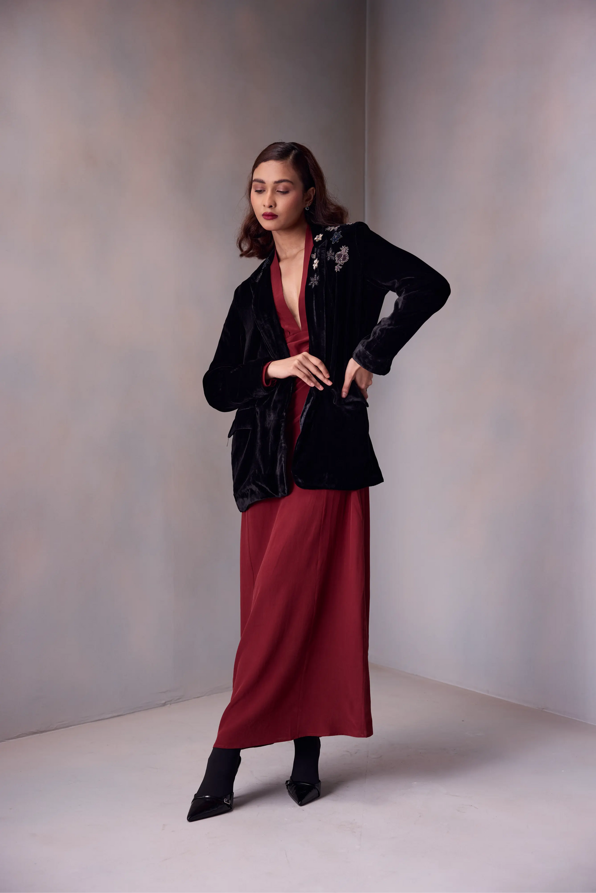 Jasmine Blazer With Brooches Emb.