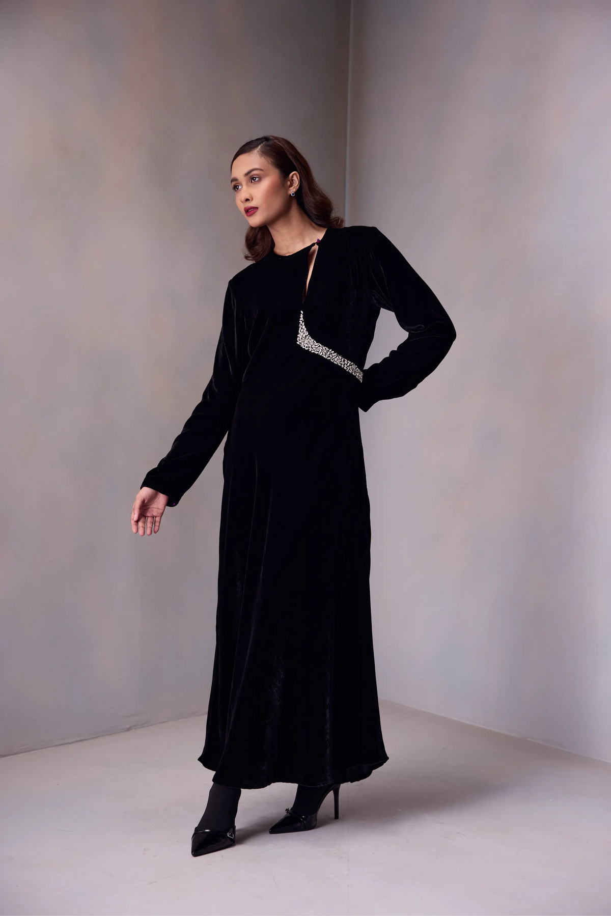 Diagonal Neck Dress Evening In Silk Velvet With Waist Embroidery