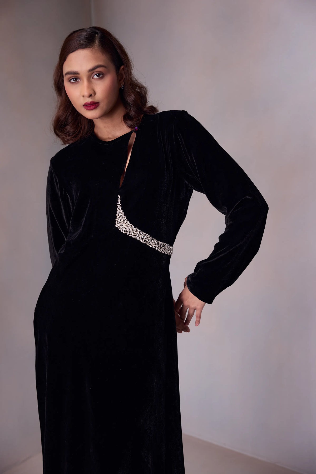 Diagonal Neck Dress Evening In Silk Velvet With Waist Embroidery