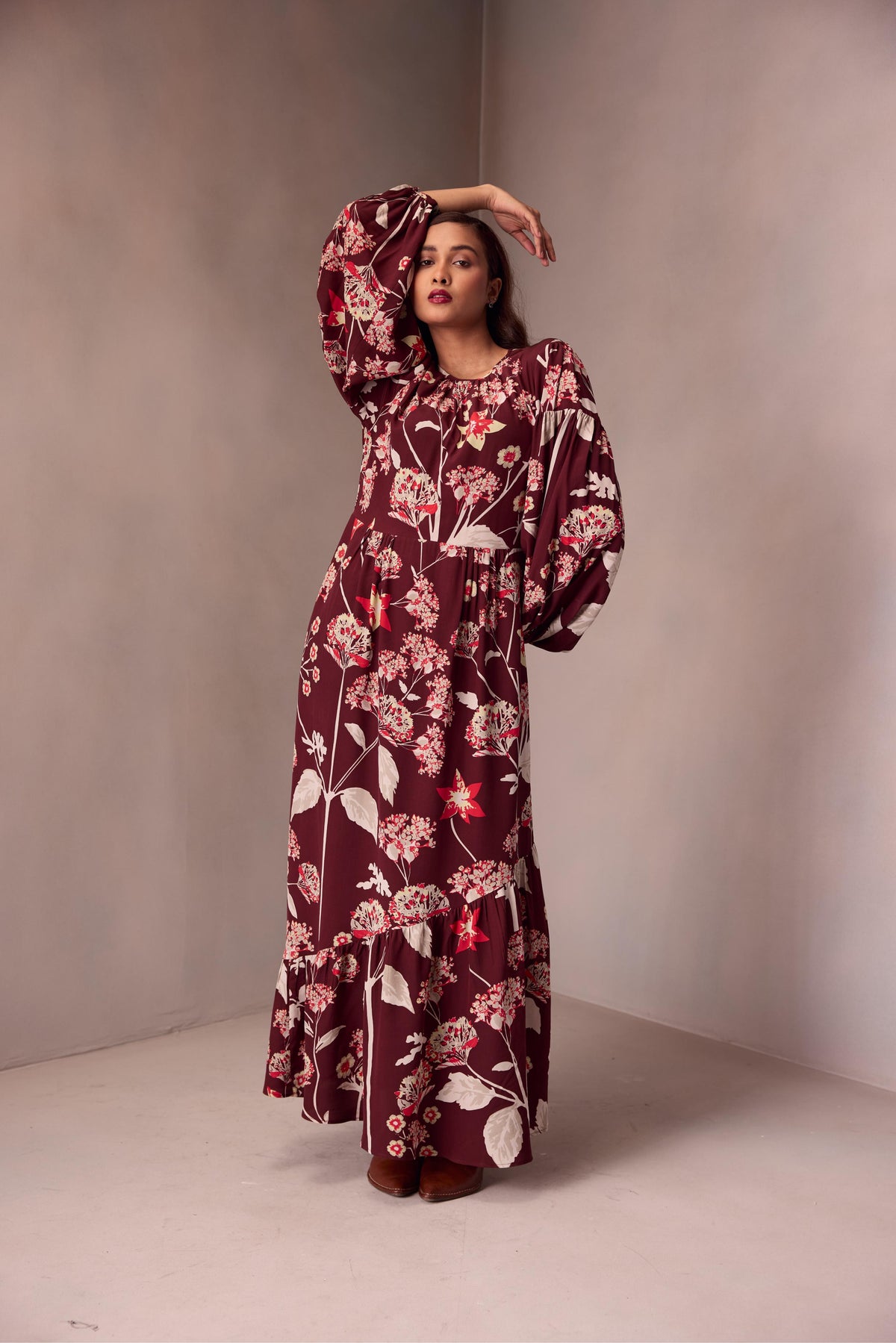 Victoria Dress Long In Printed Silk