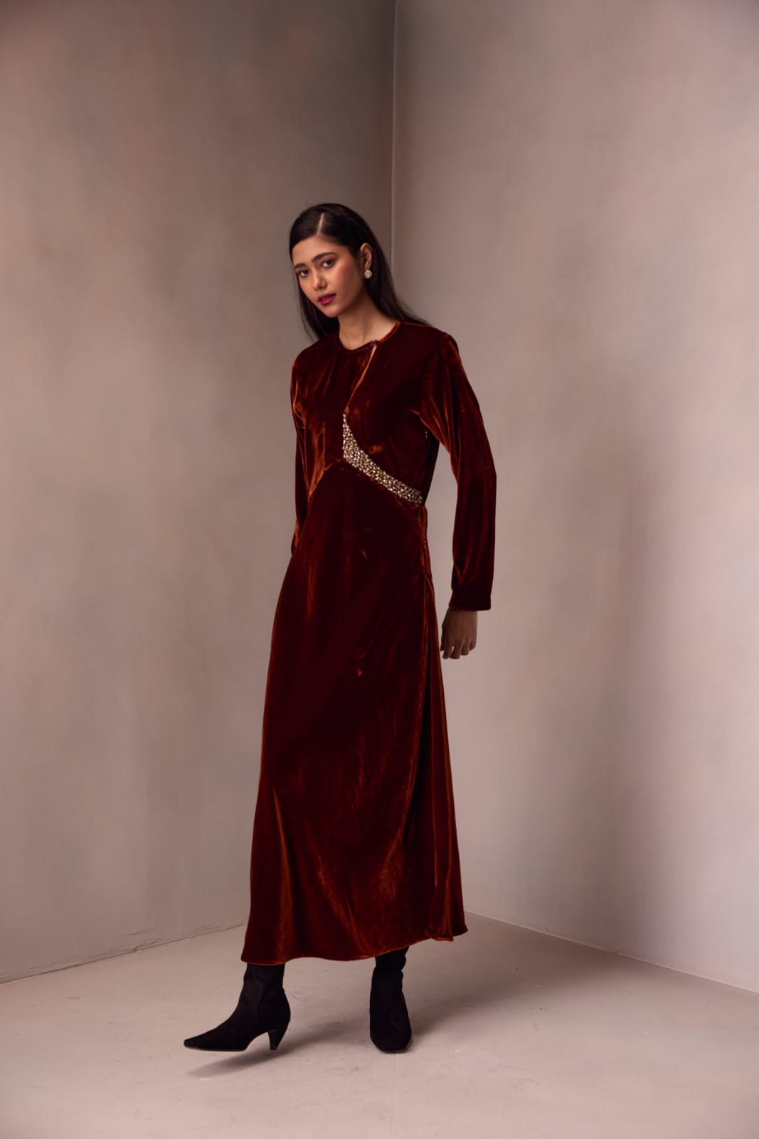 Diagonal Neck Dress Evening In Silk Velvet With Waist Embroidery