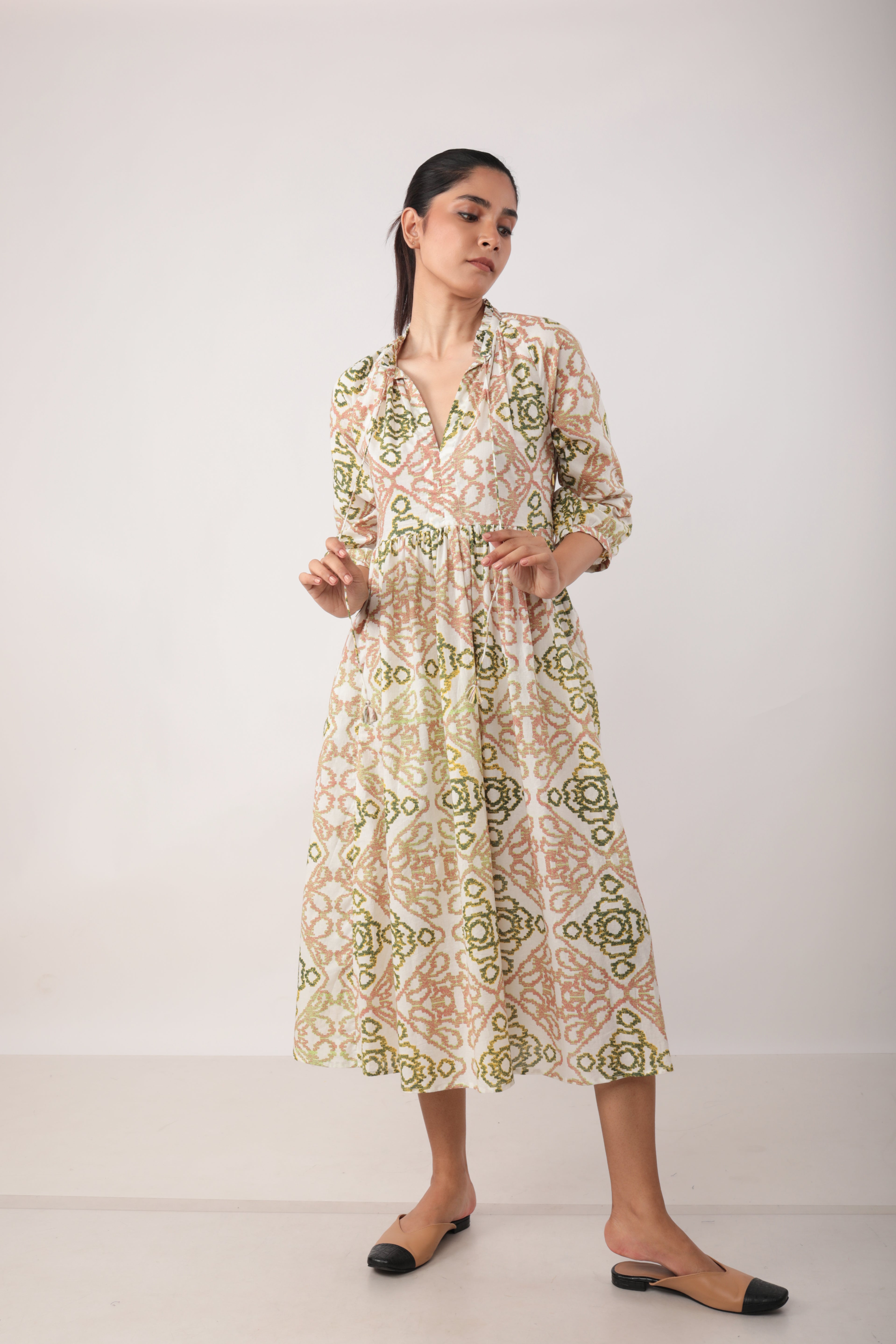 VEENA DRESS