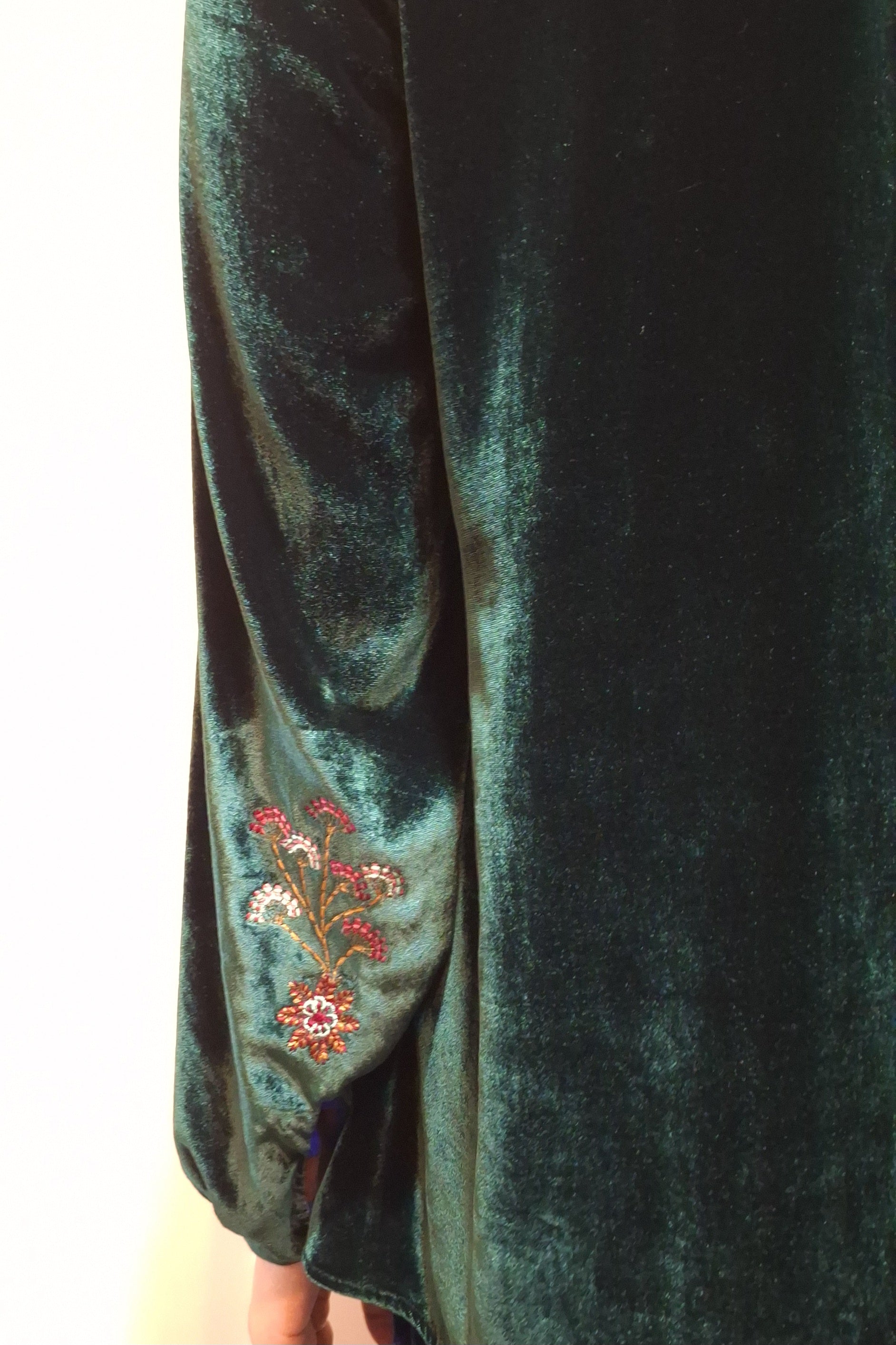 SILVIA BLOUSE WITH  FLOWERS DETAILS